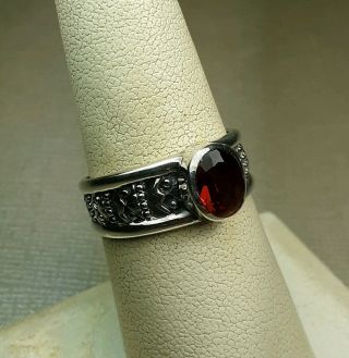 Garnet & Sterling Silver 925 Vintage Estate Jewelry Ring Size 8