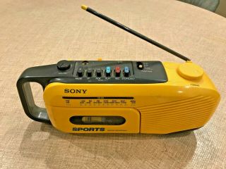 Sony Sport Cmf - 101 Water Resistant Am/fm Radio Cassette Player Vintage