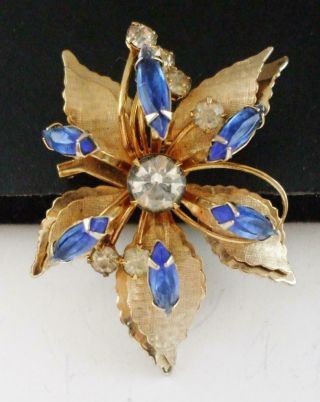 Pretty Vintage 3 - D Flower Pin Brooch W/blue & Clear Rhinestones