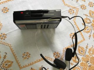 Vintage Sony Walkman WM - F43 Stereo Cassette Player FM/AM radio 8