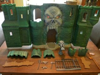 Vintage He - Man And The Masters Of The Universe Castle Grayskull