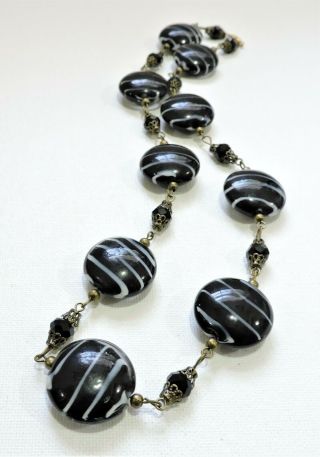 Vintage Black And White Lampwork Art Glass Bead Necklace Jl19354