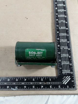 Vintage BOB - BET Tin Belt Bait Box for Handy Fishing Worms 1035 5