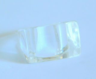 Sweet Vintage Retro Clear Lucite Plastic Chunky Ring Size 8