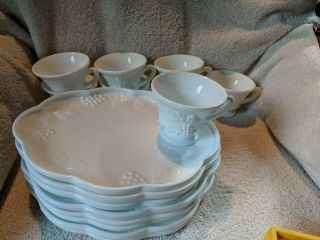Set Of 4 Vintage Indiana Colony Harvest Grape Milk Glass Snack Plates & Cups