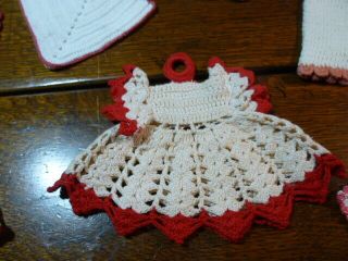 Vintage Hand Crocheted Pot Holder Oven Mitts Hot Pad Dress Pants Red/white