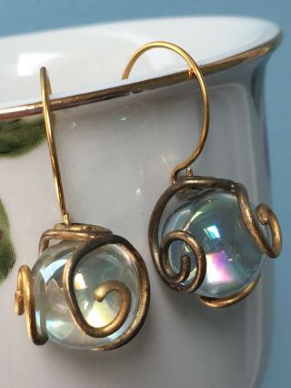 Vintage Marble Mystic Crystal Ball Earrings Gold Tone Pierced 1.  5”