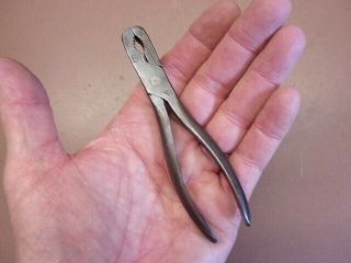 Vtg Unbranded Small 5 " Jewelers Pliers Made In Usa W/grooved Jaws