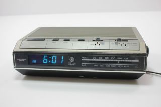 Vintage 80s Ge General Electric 7 - 4642b Digital Clock Radio A0900m