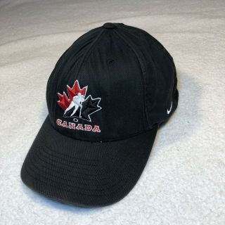 Nike Team Canada Olympic Hockey Baseball Style Cap Hat Black Flex Fit Vintage