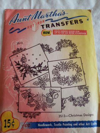 Aunt Martha’s Hot Iron Transfers 3512 Christmas Designs Pre - Owned Vintage