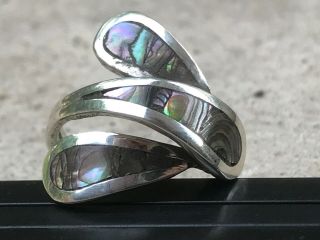 Sterling Silver 925 Vintage Top Quality Estate Ring W/ Abalone 4.  9 Grams Wow