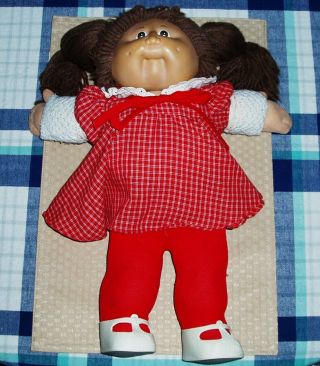 Vintage Cabbage Patch Kid Doll Coleco 1983 - 1984 Girl W/authentic Dress & Shoes