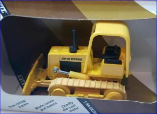 Vintage Ertl John Deere Yellow Bulldozer 568 1/64 Scale