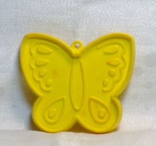 Hallmark Vintage Plastic Cookie Cutter - Petite Butterfly Spring Nature Summer