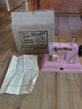 Vintage Kay - An - Ee Sew Master Battery Operated Pink Sewing Machine