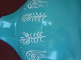 Vintage PYREX AMISH BUTTERPRINT turquoise 444 Cinderella Handles 4 Qt bowl 3