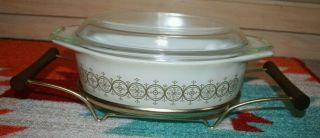 Vintage Pyrex Olive Medallion Casserole Baking Dish W/lid & Cradle 043 - 1.  5 Qt