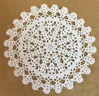 Vintage Hand Crocheted Doily,  Round,  Flower Design,  Off White,  Scalloped Edges