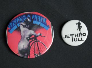 2 Vintage Jethro Tull Pins Pinback Button Badge Rock Music Retro At The Fillmore
