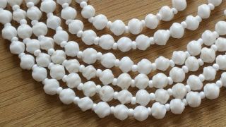 Czech Vintage Art Deco White Ribbed Glass Bead Flapper Necklace