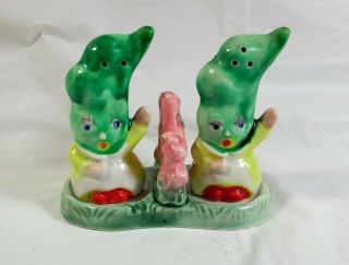 Vintage Vegetable Head Pea Pod People Salt & Pepper Shakers With Tray Caddy