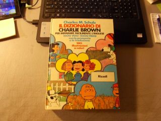 Vintage Charles M.  Schulz The Dictionary Of Charlie Brown Book In Italian 1st Ed