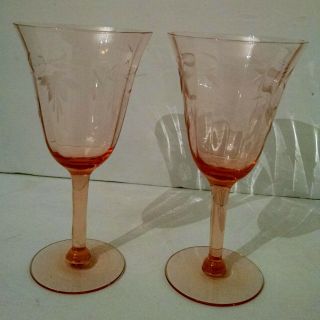 Set Of 2 Pink Etched Crystal Wine Water Goblets 7 " Tall 4 " Diameter Vintage