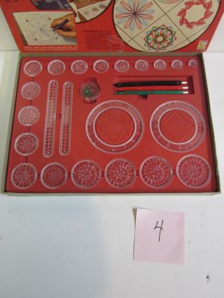 Vintage 1967 Kenner Spirograph No.  401 drawing toy Set with 3 pens 3