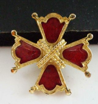 Pretty Vintage Red Enamel Maltese Cross Pin Brooch In Gold Tone Metal