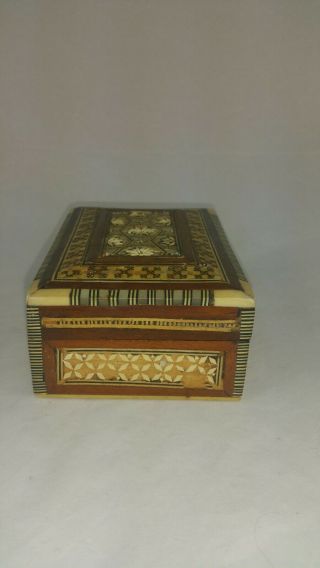 Mother of Pearl inlay wood box Vintage 1950s - 60s 3