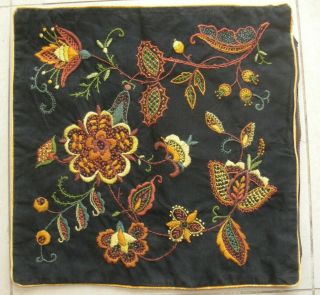 Vintage Completed Crewel Embroidery Pillow Cover 14.  5 " X14.  5 "