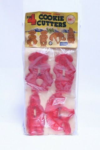 Set Of 4 Vintage Red Plastic Styron Western Series Cookie Cutters In Package
