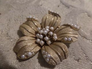 Vintage Crown Trifari Gold Tone Faux Pearl Rhinestone Flower Brooch