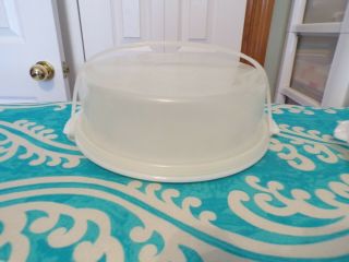 Vtg Tupperware 720 Pie Cake Carrier Taker White Tray W/ Handle 10 " Round