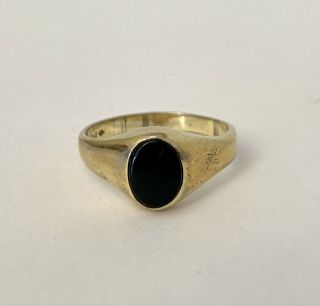 Vintage Gold Tone Sterling Silver 925 Women’s Ring With Black Onyx.  Size 7