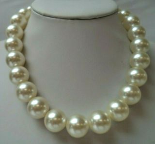 Stunning Vintage Estate Chunky Pearl Bead 16.  5 " Necklace 2312m