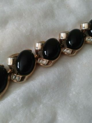Vintage Signed Trifari Black Lucite Gold Tone Faux Rhinestone Bracelet 2