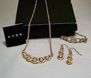 Vintage Costume - Avon Gold Tone Necklace,  Bracelet & Earring Set - Box