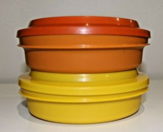 2 X Tupperware Seal N Serve Vintage Round Food Storage Containers | Retro Style