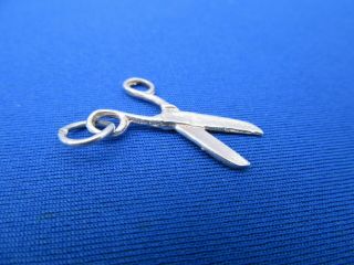VINTAGE 925 STERLING SILVER CHARM A SCISSORS CUTTING TOOL 1.  3 g 3