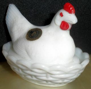 Vintage Milk Glass Nesting Hen Chicken Covered Dish Salt Dip Cellar Westmoreland
