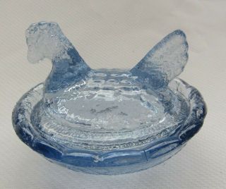 Degenhart Glass 2 - 1/2 " Chicken Hen Covered Salt (willow Blue) Vintage