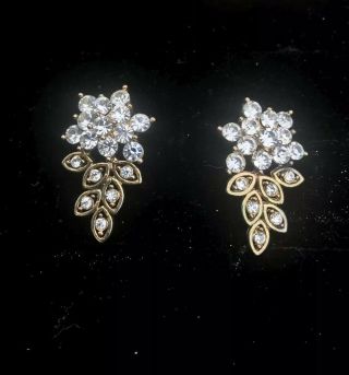 Vintage Exquisite Designer ? Gold & Crystal Glass Clip On Flower Earrings