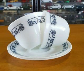 Vintage Pyrex Corelle Old Town Blue Pattern Cups And Saucers X 2 - 1970 