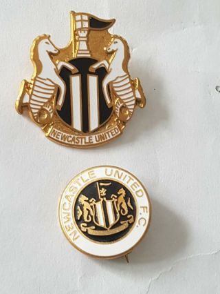 2 X Vintage English Newcastle United Football Fans Pin Badges England
