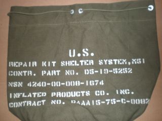 Vintage 60s U.  S.  Military Army Green Drawstring Duffle Bag.
