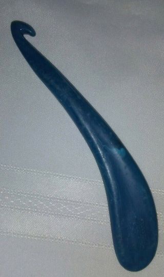 Vintage Accento Crafts Handy Hook,  Size Q,  Curved Blue Plastic