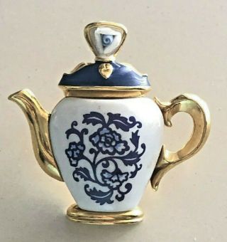 Avon Vtg 1985 Gold Tone Delft Blue & White Porcelain Teapot Pin Rose Design