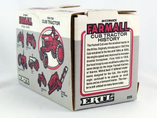 Ertl McCormick Farmall Cub Tractor w Box,  Vintage 1991 Die Cast 235 1:16 3